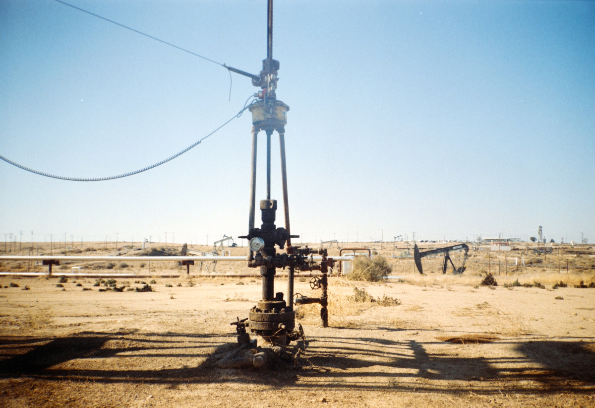 oil fields outisde bakersfield ca
